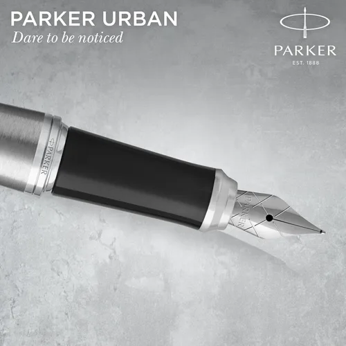 Vista 4 de Parker Urban pluma estilográfica, punta fina, tinta azul recargable