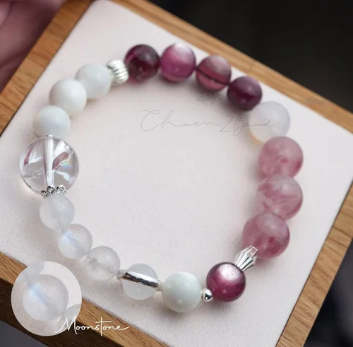 Vista 5 de Pulsera curativa de cristal natural con piedras preciosas, cuarzo rutilado, piedra lunar, cuarzo hecho a mano, pulsera de diseño original