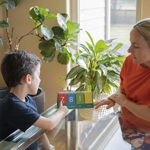 Vista 3 de edxeducation Rotafolio de valor posicional estudiantil Miles Aprende a contar por uno, decenas, cientos y miles