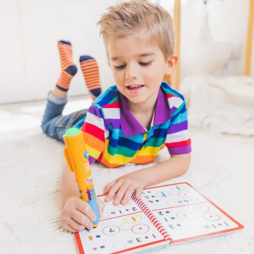 Vista 9 de Educational Insights Hot Dots Numberblocks - Libro de trabajo números del 1 al 10 con bolígrafo interactivo, más de 75 actividades, regalo