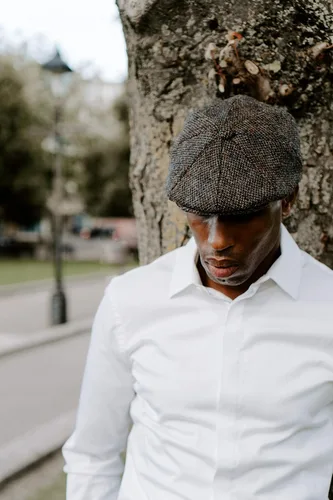 Vista 2 de Borges & Scott Dingwall - Gorra plana de 8 piezas, 100% lana tejida a mano, Harris Tweed, resistente al agua Marrón Perdiz