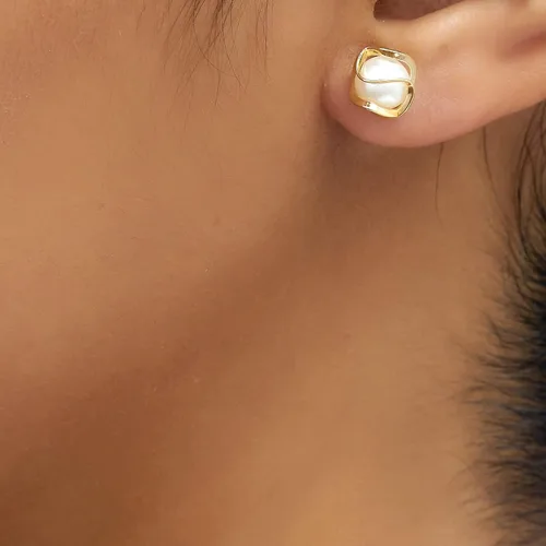 Vista 3 de Barzel Pendientes de botón con perla enjaulada chapados en oro de 18 quilates, 6MM - Hecho en Brasil