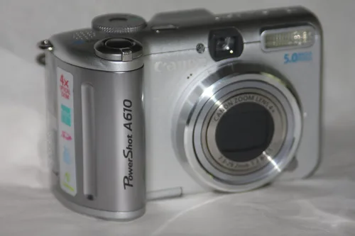 Canon Powershot A610 Cámara digital de 5MP con zoom óptico 4x (Modelo antiguo)