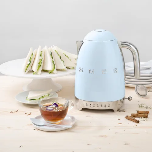 Vista 2 de SMEG Hervidor eléctrico de temperatura variable de 7 tazas, estética de estilo retro con tecnología avanzada, acero inoxidable, 1400 W, 120 V, base