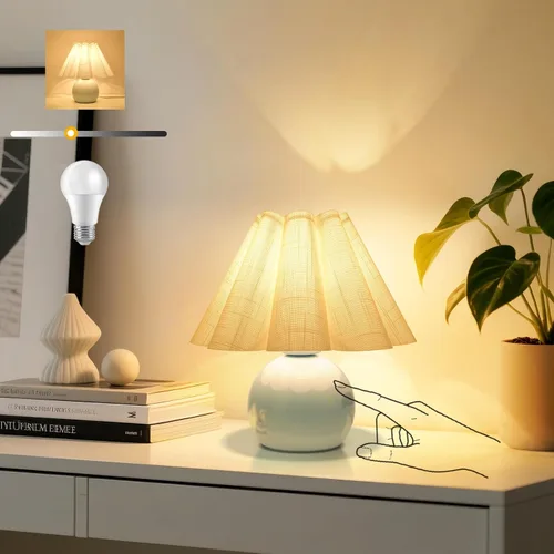 Vista 10 de Lámpara de mesa pequeña dorada para dormitorio, lámparas de dormitorio de latón dorado para mesita de noche, lindas lámparas de mesa mini