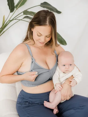 Vista 22 de Kindred Bravely Sublime Pumping Bra Hands Free, Adjustable Pumping & Nursing Bra with EasyClip for All Breast Pumps