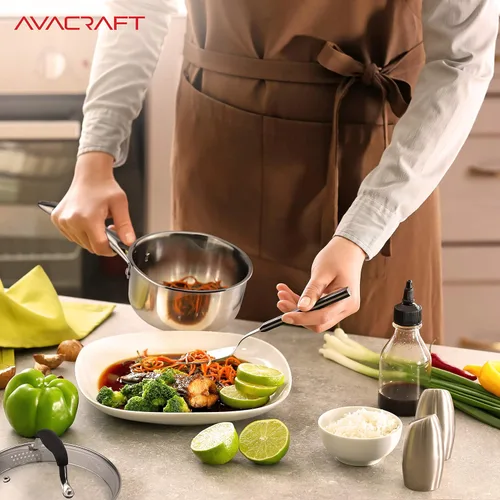 Vista 6 de AVACRAFT Cacerola de acero inoxidable de tres capas con tapa coladora de vidrio, dos picos vertedores laterales, mango ergonómico, cacerola