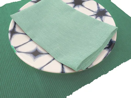 Vista 4 de Juego de servilletas de dos tonos, verde bosque, 100% algodón, tamaño de servilleta de 18 x 18 pulgadas, adecuado para comidas formales, comidas