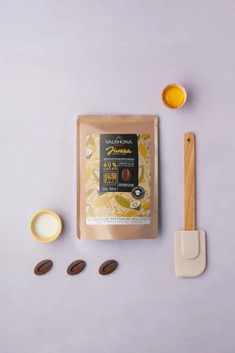 Vista 2 de Valrhona JIVARA - Discos de chocolate con leche cremosa (40 % cacao), fácil de derretir y templar, notas de vainilla y malta, para galletas