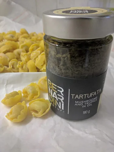 Vista 6 de BERNARDINI TARTUFI Tartufata Champiñones Trufas y Aceitunas 6.5oz