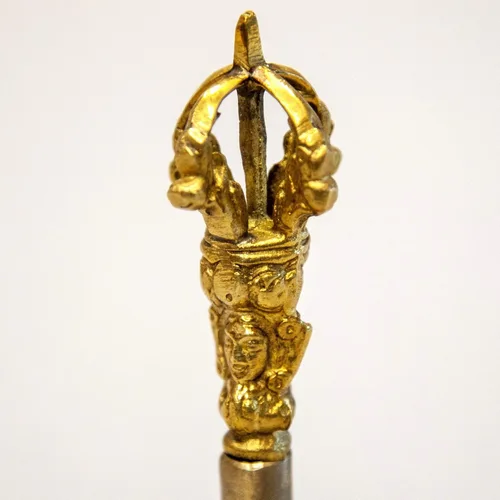 Vista 2 de Campana tibetana de 5.5" con palo de madera 7-metal