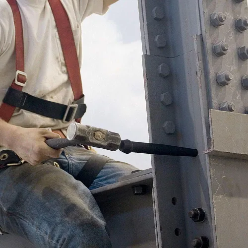 Vista 7 de Estwing Sure Strike Hammer y Klein Broad Head Bull Pin