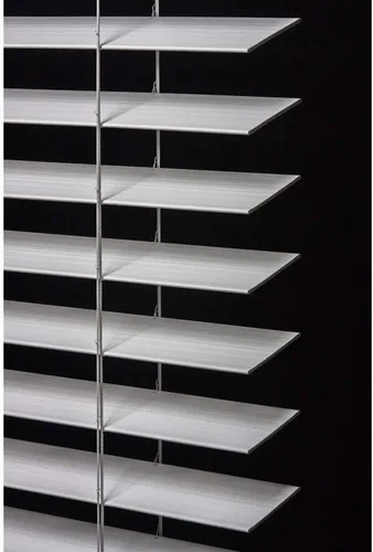 Vista 5 de Home Decorators Collection Persiana de madera sintética de alta calidad sin cordón de 2-1/2 pulgadas, 23 pulgadas de ancho x 48 pulgadas de largo