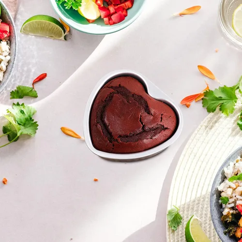 Vista 9 de Yardwe Molde de aluminio para hornear con forma de corazón, molde antiadherente para hornear en forma de corazón, 2 unidades, 6 pulgadas