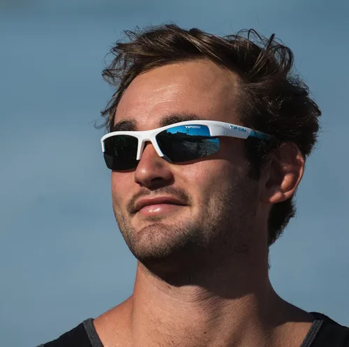 Vista 5 de Lentes de sol ShutOut multideportivos: ideales para béisbol, golf y un gran estilo de vida Blackout (Lente ahumado)