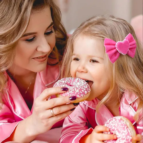 Vista 4 de CN 4 lazos para el cabello de San Valentín para niñas, lazos de terciopelo rosa y rojo para niños pequeños, pinzas para el cabello con corazón