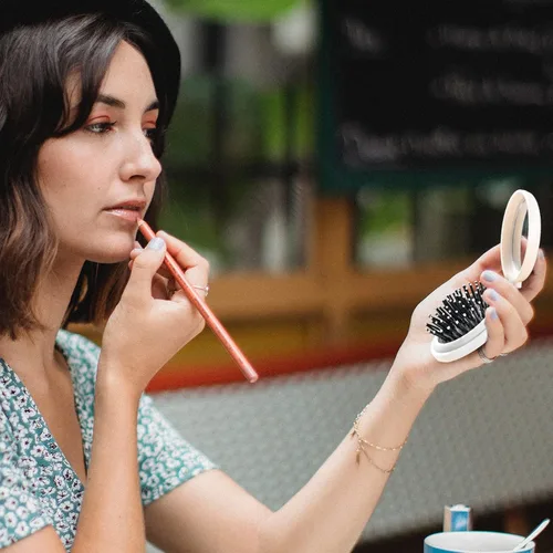 Vista 6 de Mini cepillo para el pelo, cepillo de bolsillo con espejo, portátil para monedero/bolsillo, tamaño de viaje (2 piezas mármol 1)