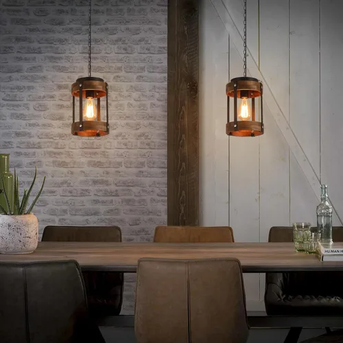 Vista 2 de Lámpara colgante de madera rústica de granja con cadena ajustable de una sola luz de madera de roble y farol de metal, iluminación colgante pequeña