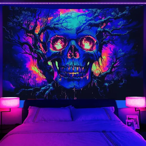 Vista 15 de Xiaoput Tapiz de pared de esqueleto reactivo a los rayos UV con calavera para dormitorio, sala de estar, decoración de dormitorio, 40 x 30 pulgadas
