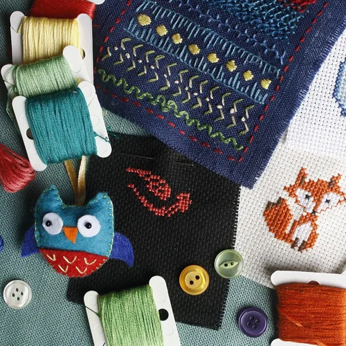 Vista 6 de Bobinas de hilo de bordar, 128 unidades, organizador de hilo de bordar, tarjetas de hilo de bordado de plástico para soporte de hilo de punto