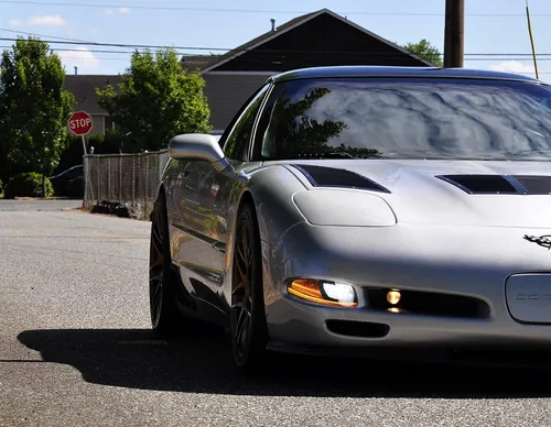 Vista 5 de iJDMTOY Conjunto de luz de giro LED DRL/Láser secuencial con lente ahumada para la parte delantera Compatible con Chevrolet Corvette C5