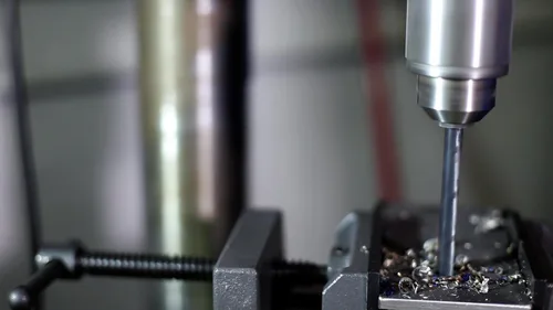 Vista 8 de Drill America Q/T29J-SET Juego de brocas HSS en caja de metal, 1/16-1/2 x 64