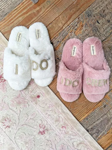Vista 3 de Dearfoams womens Giftable I Do & I Do Crew Bride Slippers for Weddings and Bachelorette Party